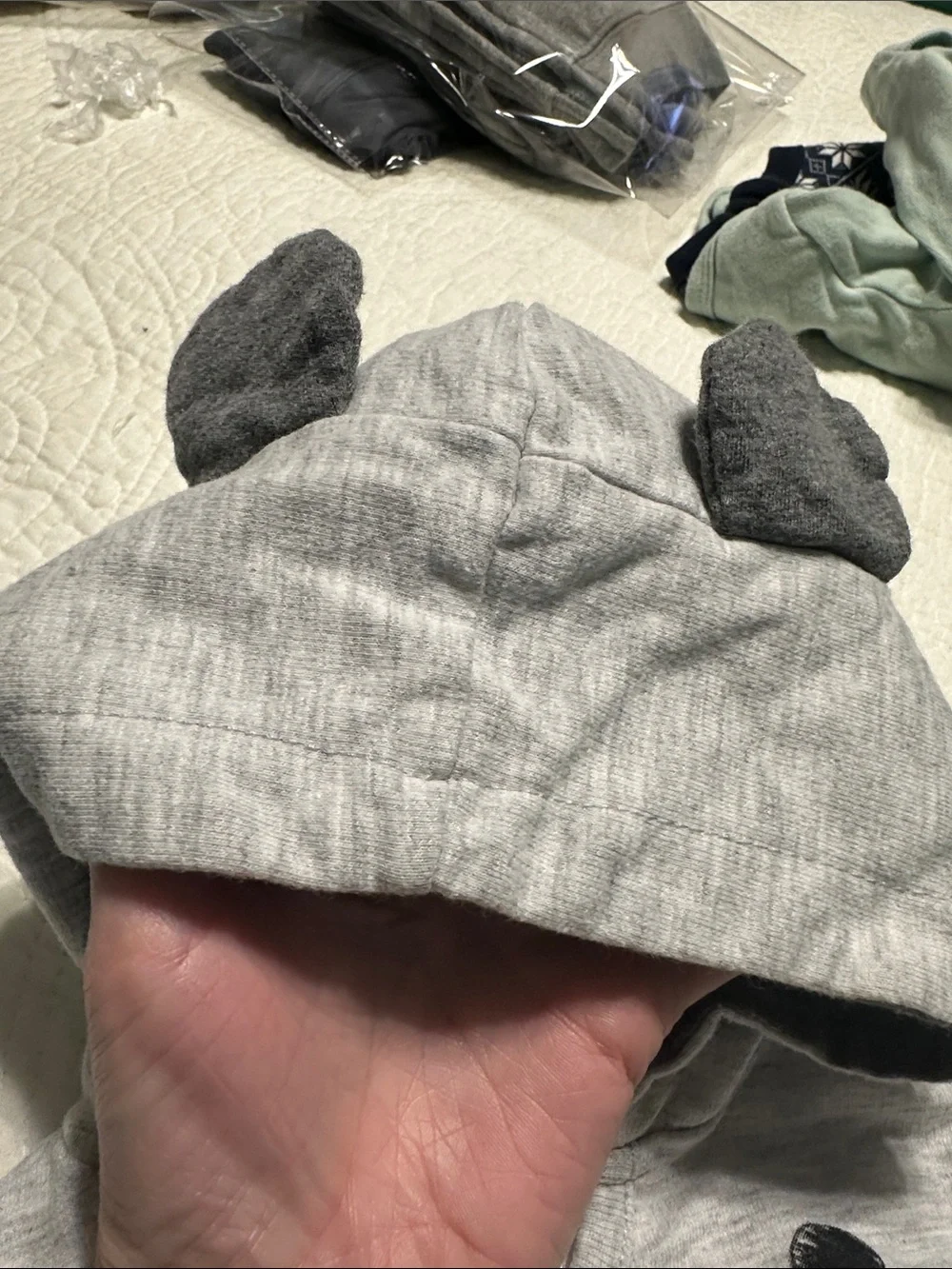 0283 Disney Gray Mickey Mouse Hoodie & Jogger Set size 6-9 months